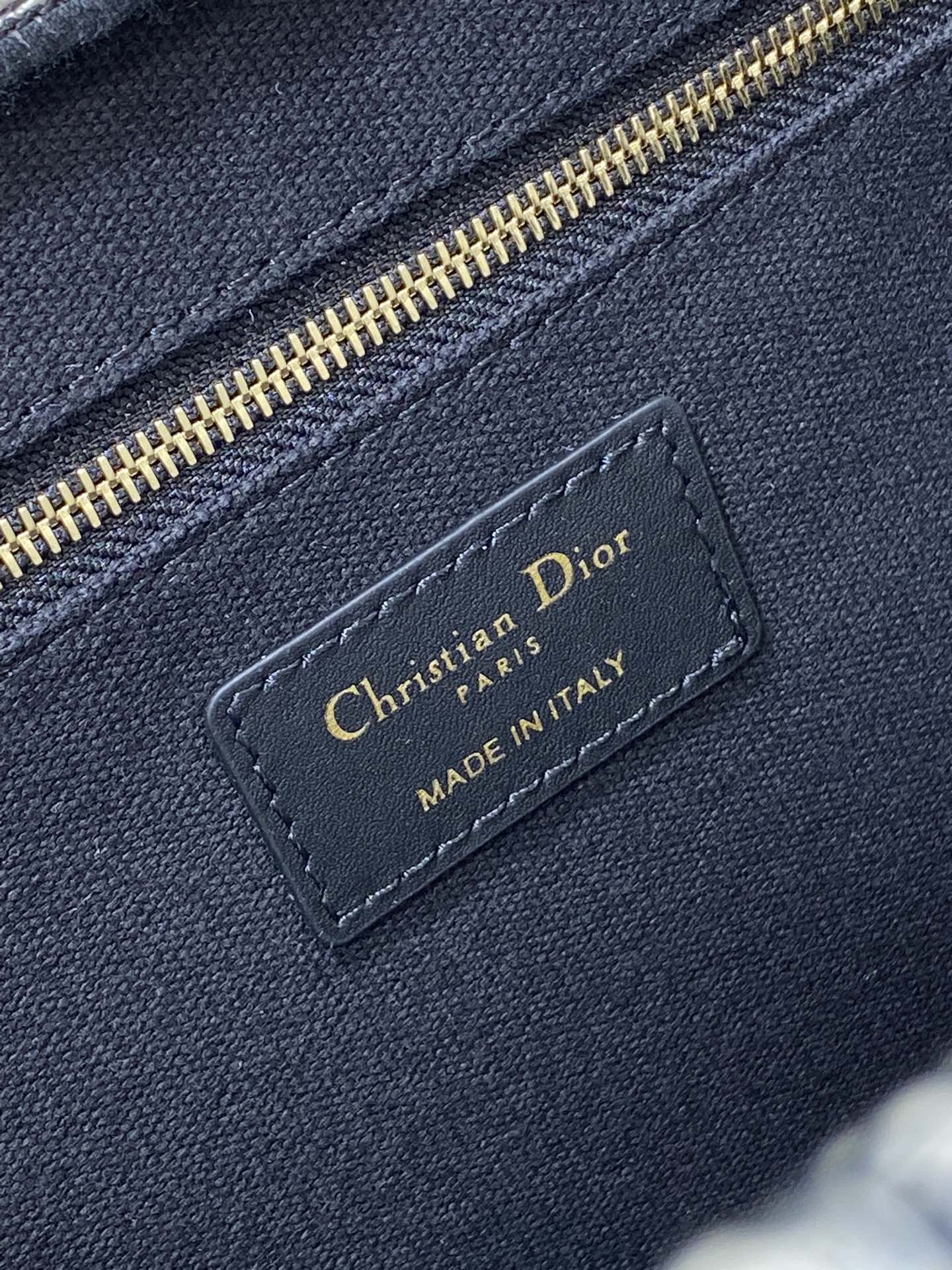 92_Dior Book Tote